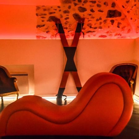 Nouveau - Luxure - Secret Suite - Jacuzzi Melun Dış mekan fotoğraf