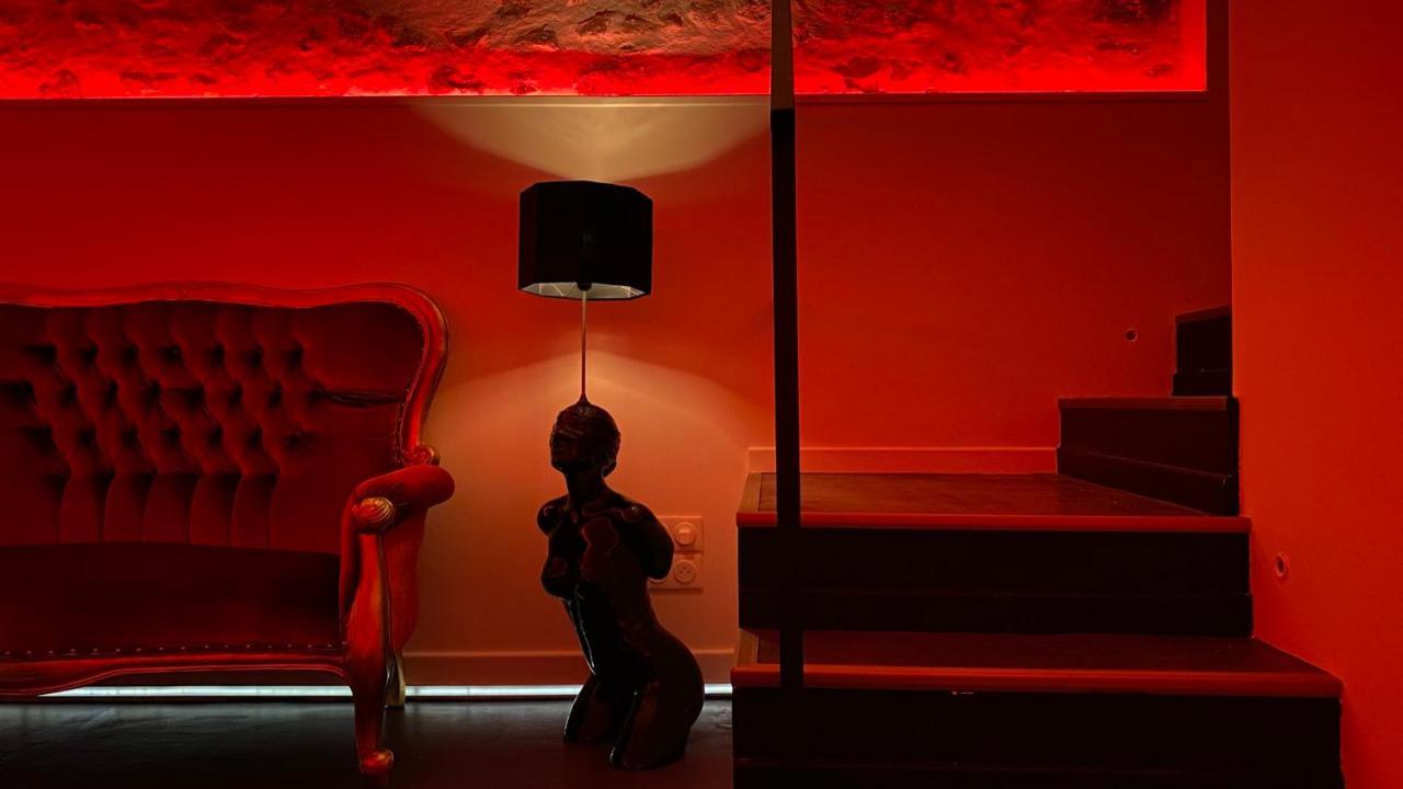 Nouveau - Luxure - Secret Suite - Jacuzzi Melun Dış mekan fotoğraf